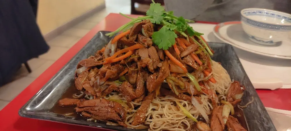 Vermicelles Chinoises Avec Canard Pékinois